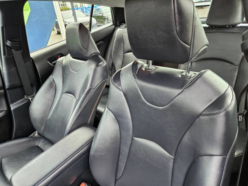 2019 Toyota Prius XLE AWD-e