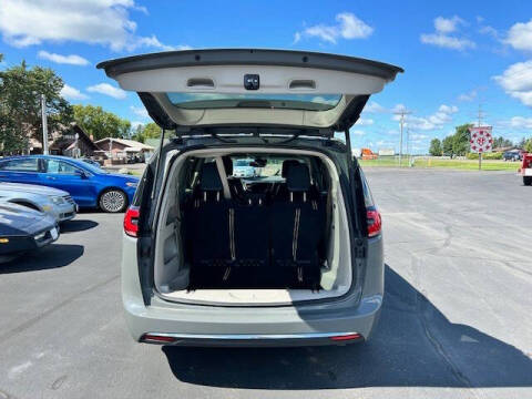 2022 Chrysler Pacifica Touring L