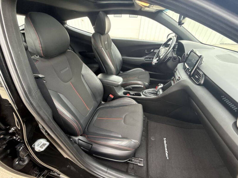 2020 Hyundai Veloster