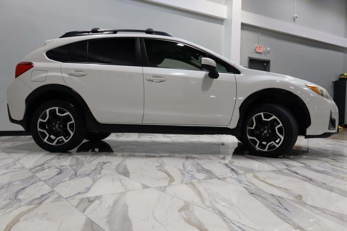 2017 Subaru Crosstrek for sale at IMD MOTORS, INC in Dallas, TX