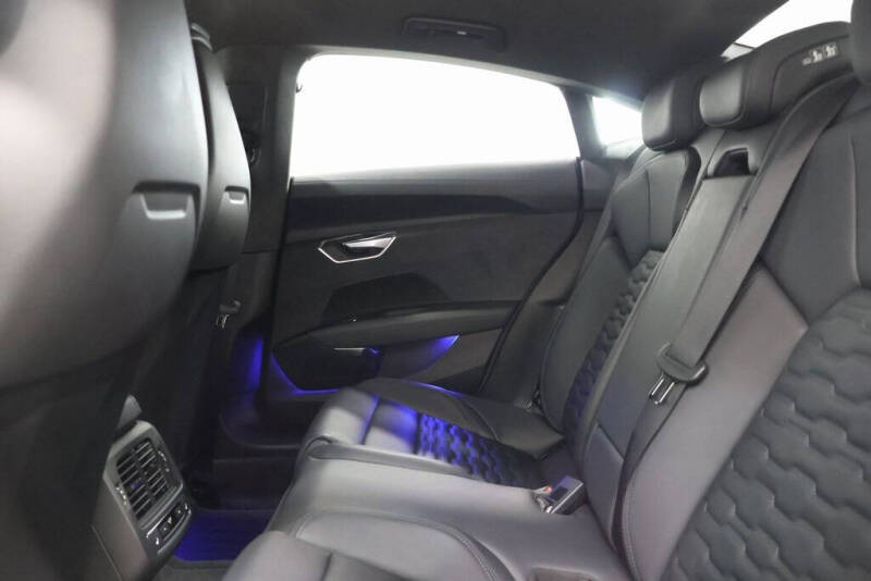 2024 Audi RS e-tron GT quattro