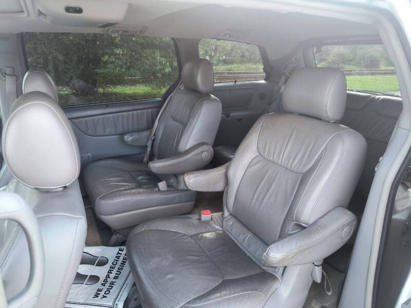 2007 Toyota Sienna XLE 7-Passenger