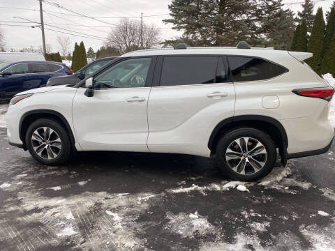 2022 Toyota Highlander XLE