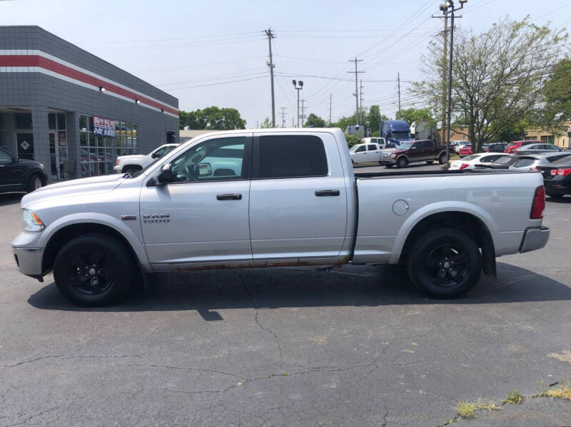 2015 RAM 1500 SLT
