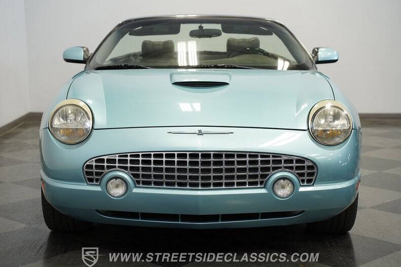 2002 Ford Thunderbird Deluxe