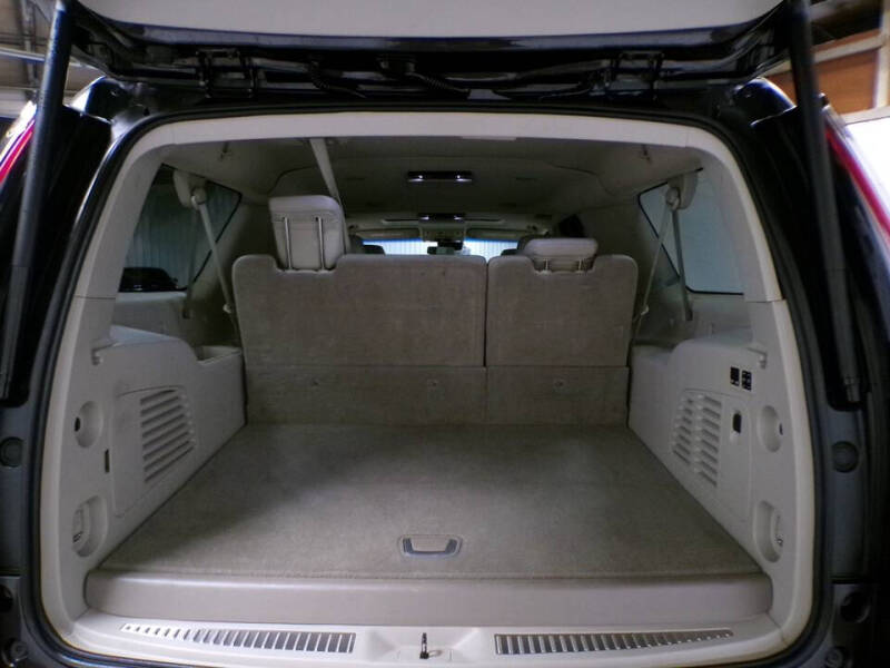 2017 Cadillac Escalade ESV Luxury