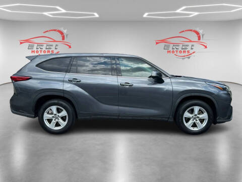 2021 Toyota Highlander LE