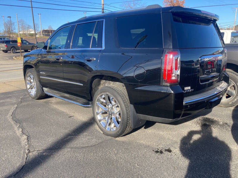 2016 GMC Yukon Denali photo 30