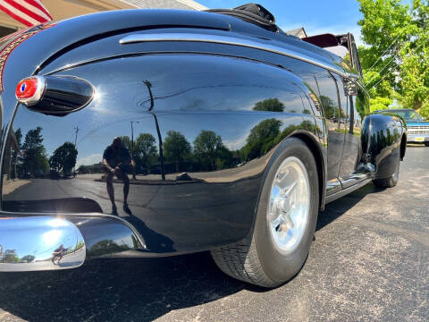 1947 Ford Super Deluxe