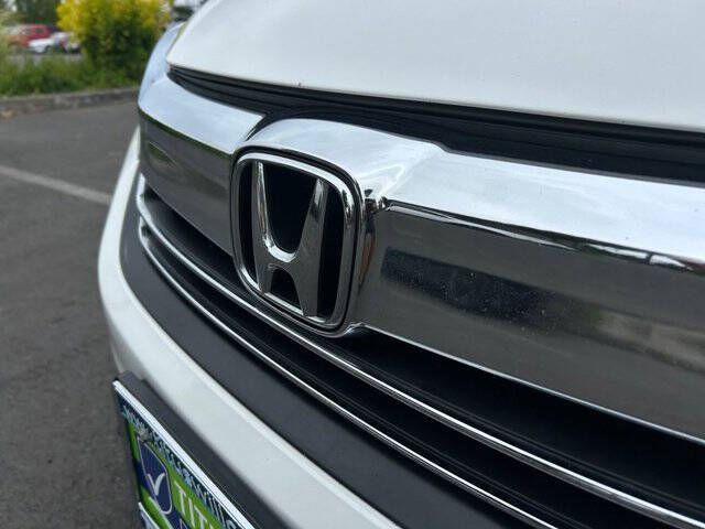 2017 Honda Accord EX-L V6 w/Navi w/Honda Sensing