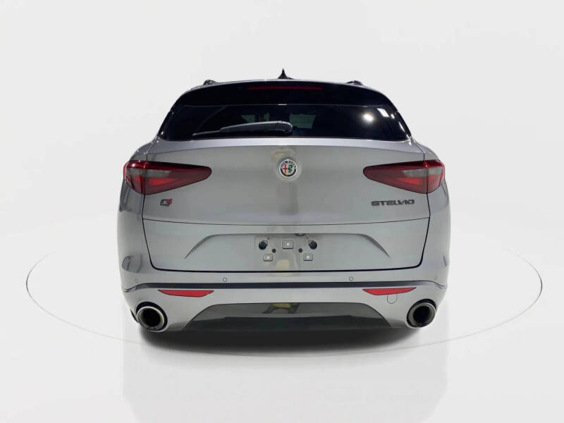 2021 Alfa Romeo Stelvio