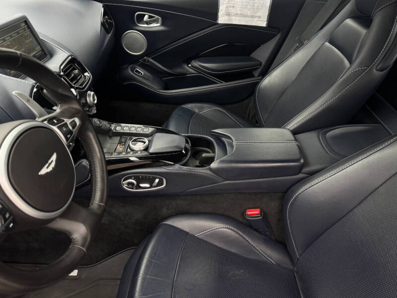 2020 Aston Martin Vantage