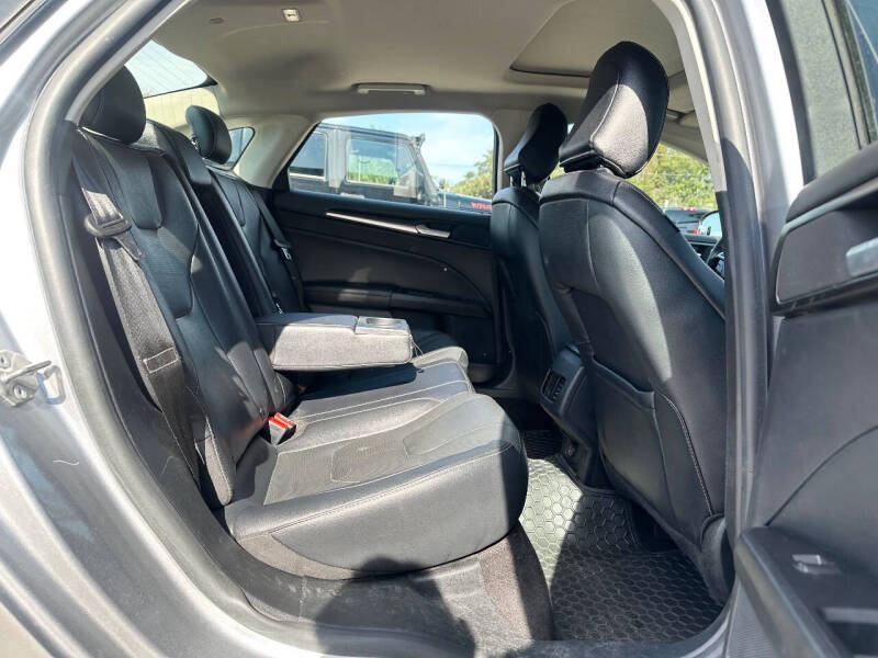 2020 Ford Fusion Hybrid Titanium