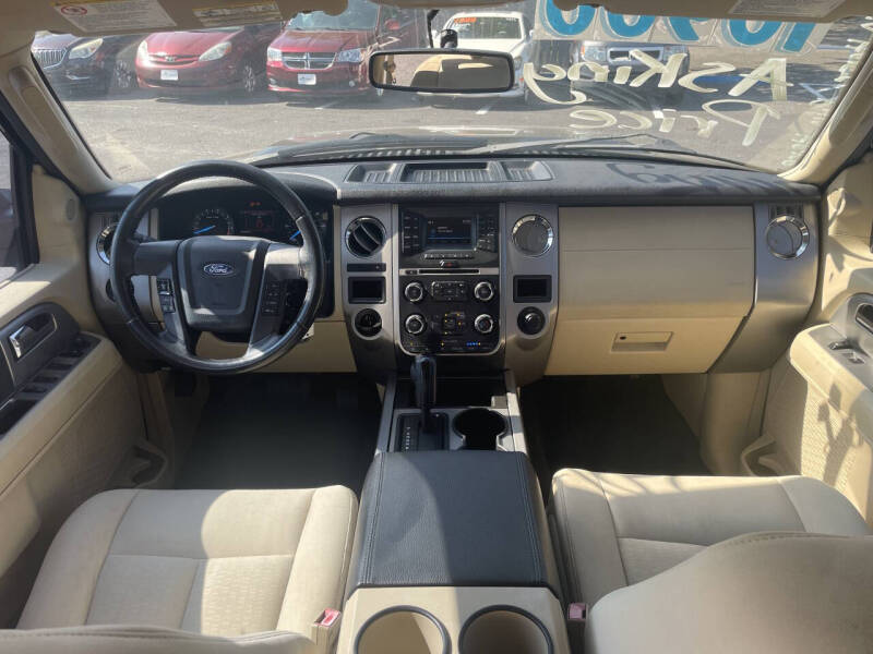 2017 Ford Expedition XLT