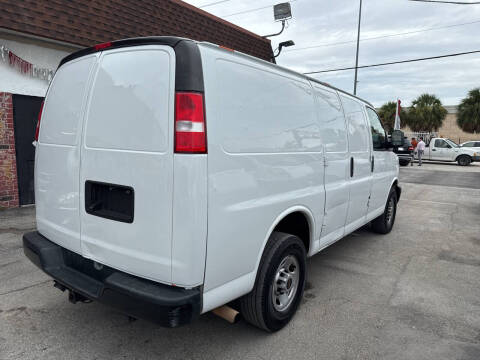 2020 GMC Savana 2500