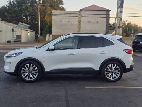 2021 Ford Escape Hybrid Titanium