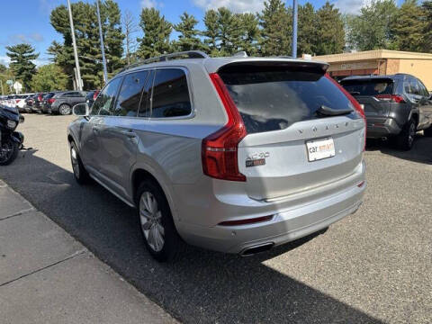2016 Volvo XC90 T6 Momentum
