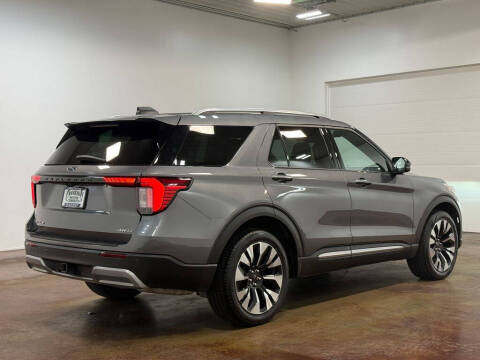 2025 Ford Explorer Platinum
