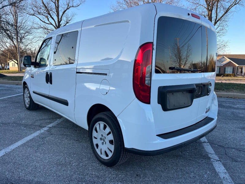 2019 RAM Promaster City SLT photo 5