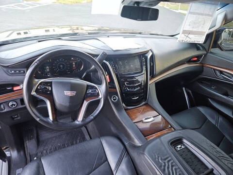 2017 Cadillac Escalade ESV Premium Luxury