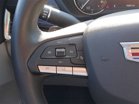 2022 Cadillac XT4 Luxury