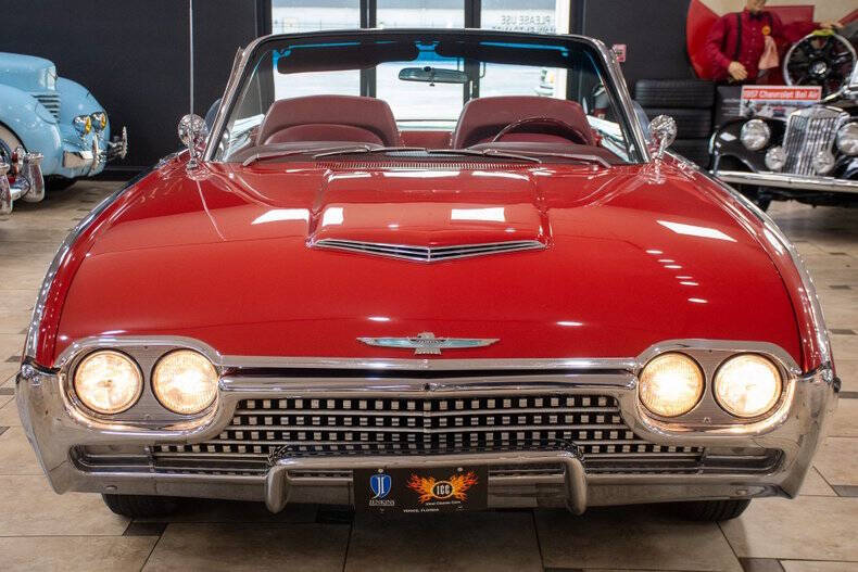 1962 Ford Thunderbird