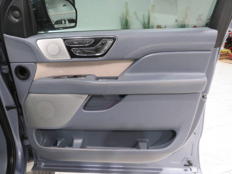 2019 Lincoln Navigator Black Label