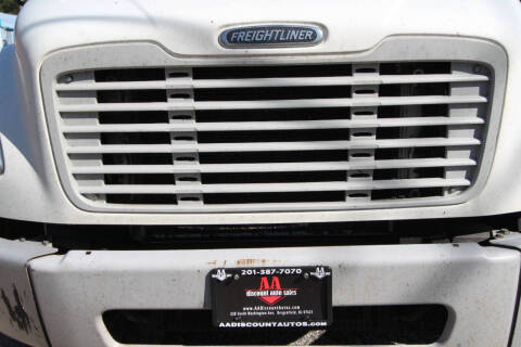 2015 Freightliner M2 106