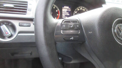 2015 Volkswagen Passat 1.8T SE