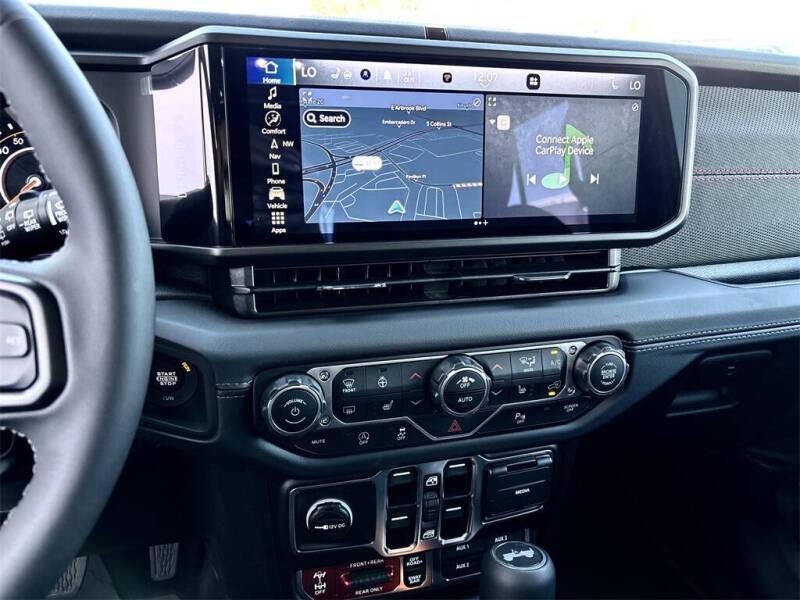 2025 Jeep Wrangler Rubicon X