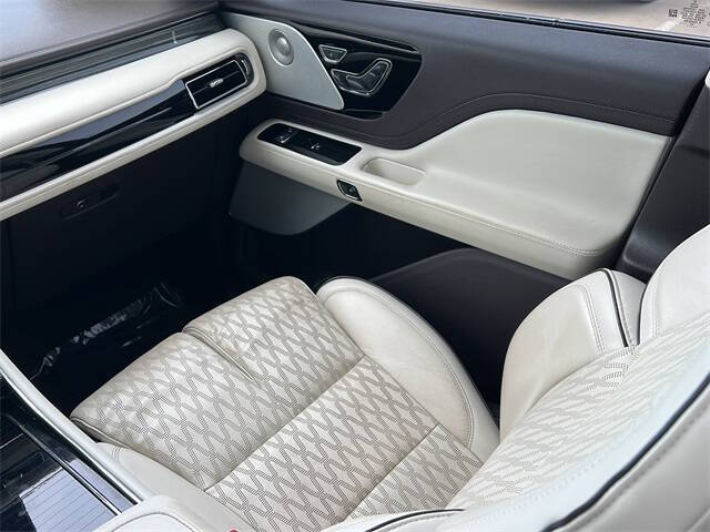 2023 Lincoln Aviator Black Label