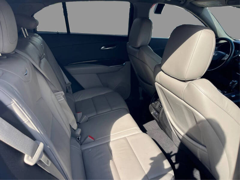 2019 Cadillac XT4 Premium Luxury