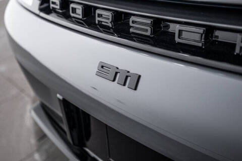 2025 Porsche 911 Carrera 4 GTS