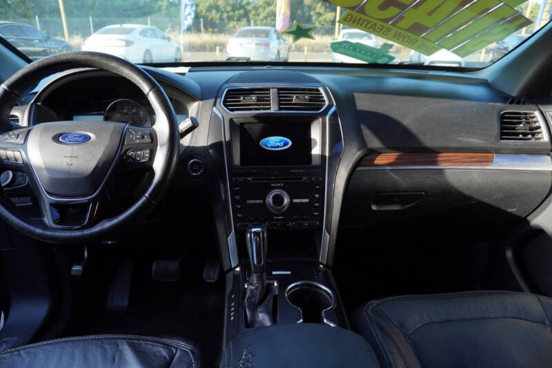 2017 Ford Explorer Limited