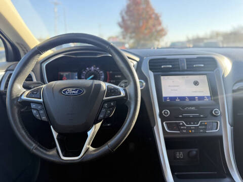 2020 Ford Fusion SEL