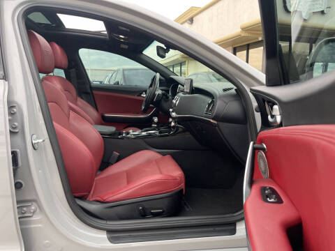 2023 Kia Stinger GT-Line