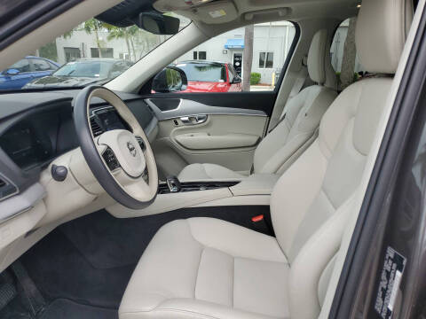 2024 Volvo XC90 B5 Core Bright Theme