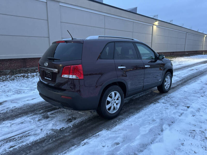 2011 Kia Sorento LX