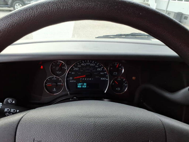 2024 Chevrolet Express 2500