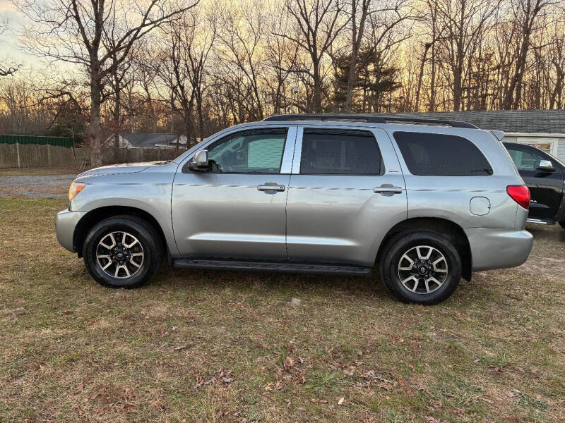 2013 Toyota Sequoia SR5