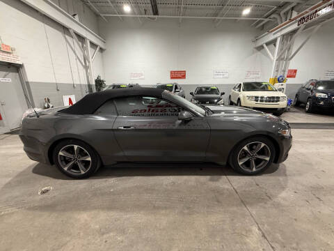 2016 Ford Mustang V6