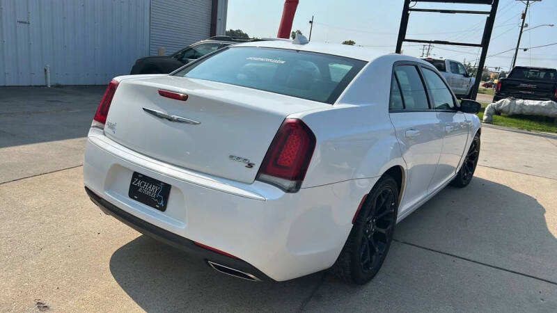 2019 Chrysler 300 S