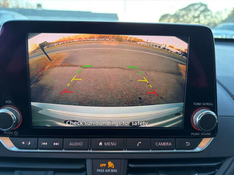 2021 Nissan Altima 2.5 SR