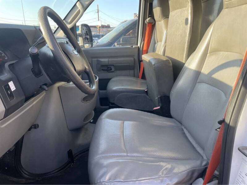 2014 Ford E-Series