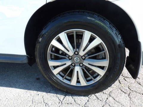 2017 Nissan Pathfinder S