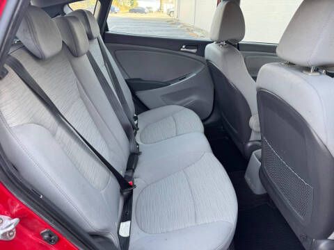 2016 Hyundai Accent SE