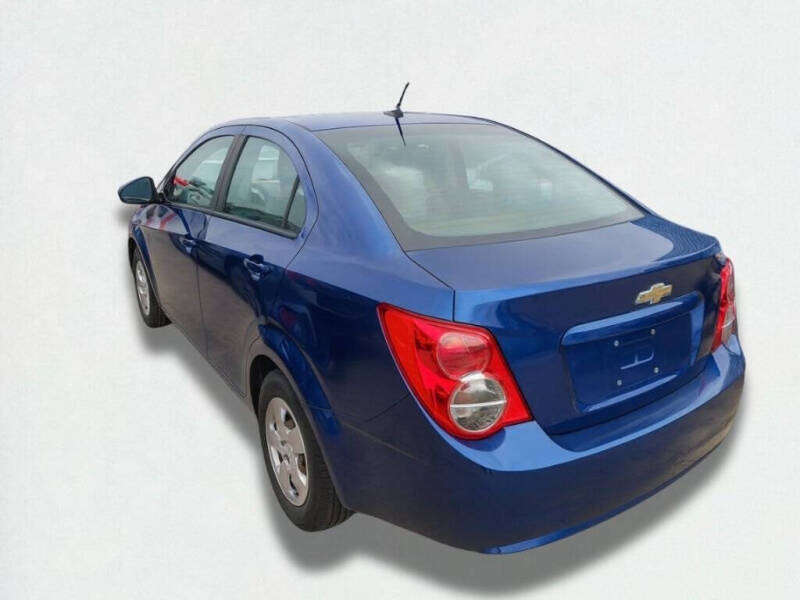 2013 Chevrolet Sonic LS Auto