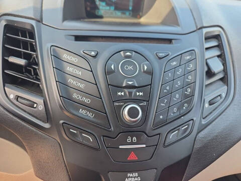 2017 Ford Fiesta SE