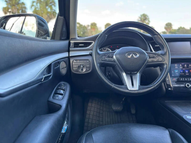 2019 Infiniti QX50 Essential