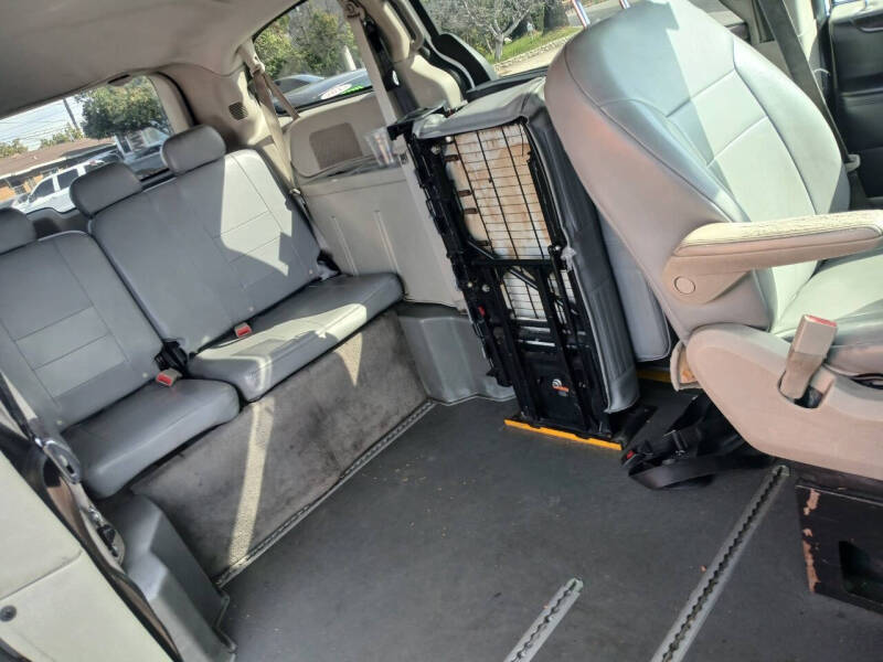 2013 Dodge Grand Caravan SE